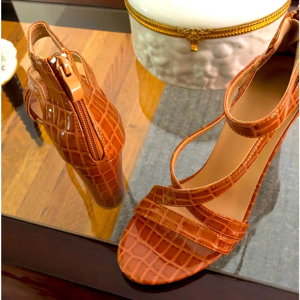Carmel color croc 🐊 print high heel sandals, absolutely gorgeous.